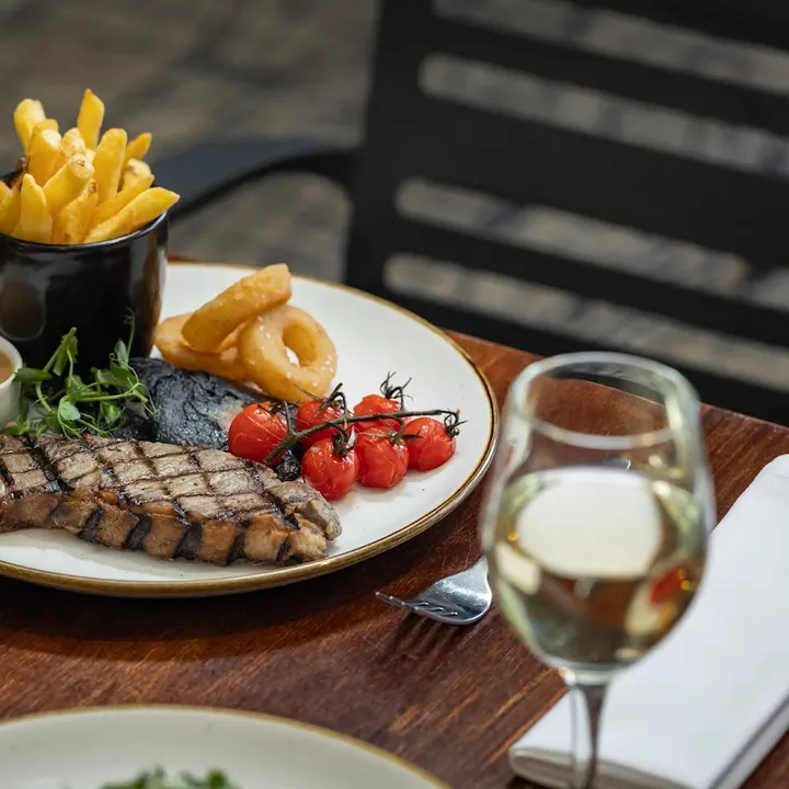 Photo of Stables Bar & Grill Restaurant @ Crowne Plaza Chester in Chester from Google Places 2