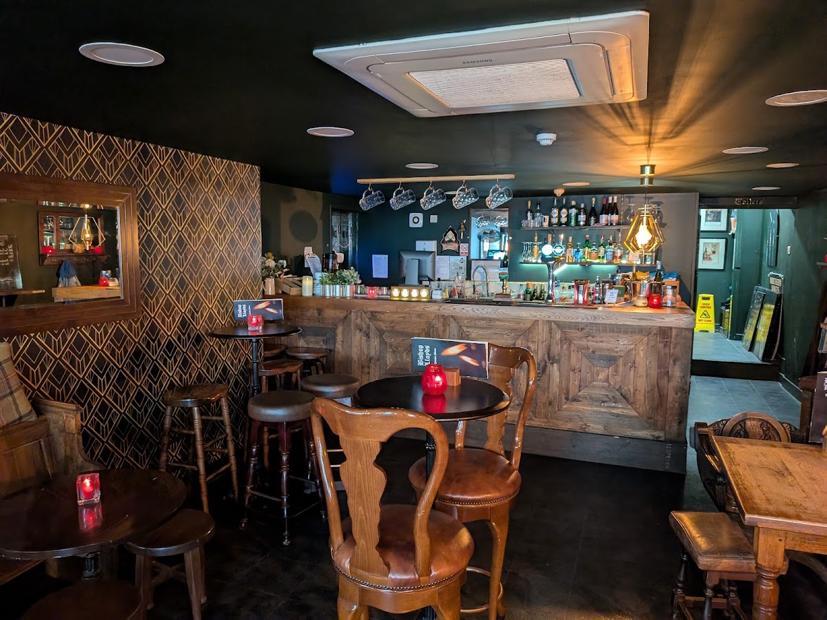 Bishop Lloyds Palace Google photo 1